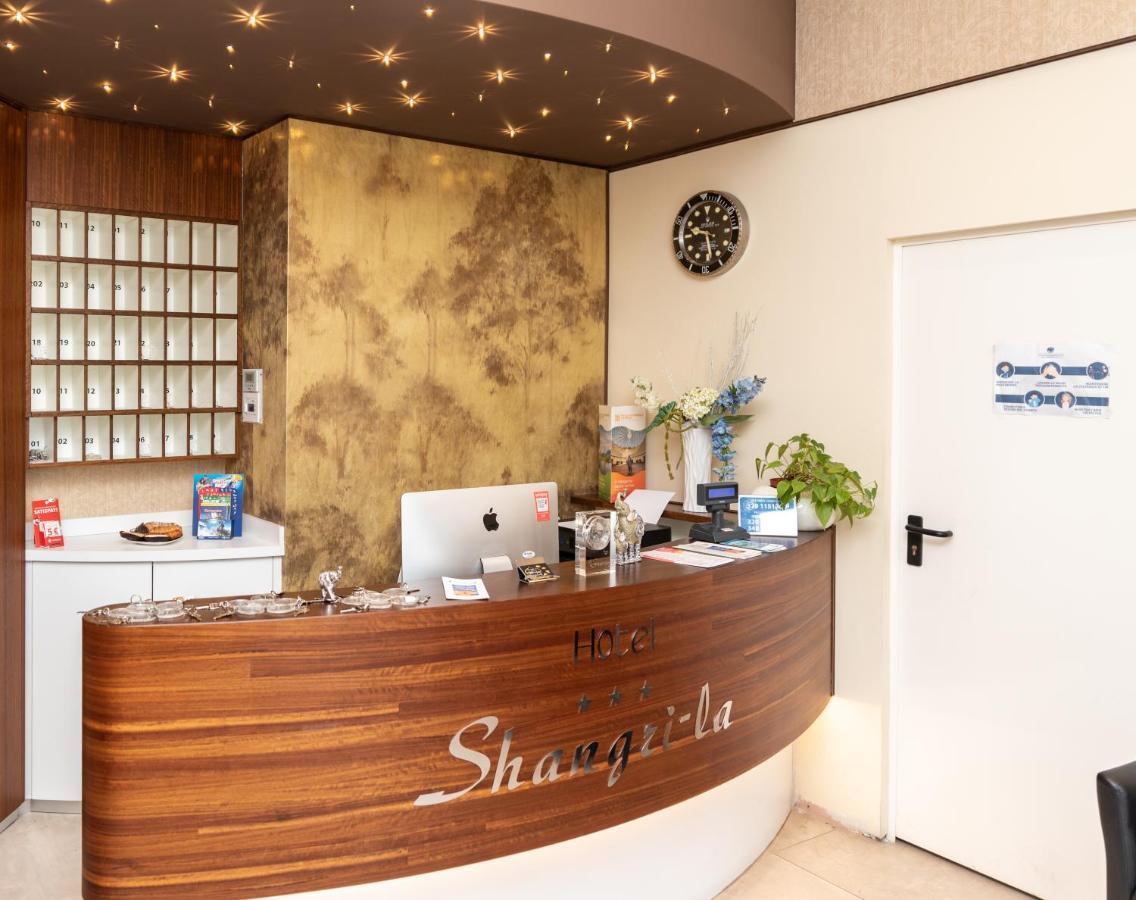 Hotel Shangri-La Ала Экстерьер фото